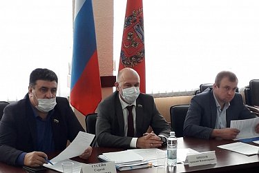 Расходы на дороги, ЖКХ и экологию снижены не будут